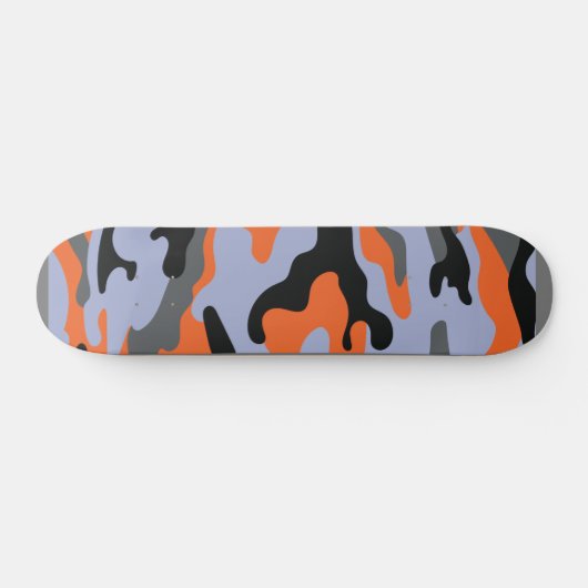 Ein Skateboard mit einem lebendigen Design. (Horizontal)