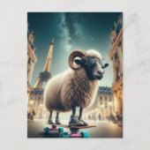 Ein Skateboarden Schaf in der Stadt Postkarte (Vorderseite)