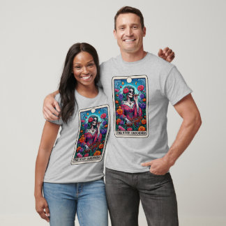 Ein Skelett der hohe Gärtner Tarot T-Shirt