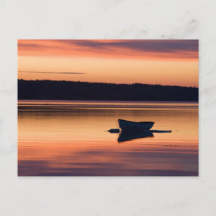 Ein Skiff bei Sonnenaufgang in Eggemoggin Reach in Postkarte