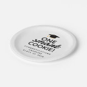 Ein Smart Cookie-Abschluss Pappteller (Schrägansicht)