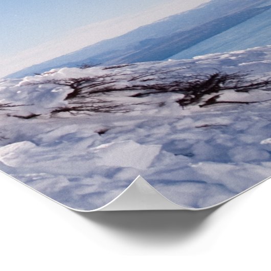 Ein Snowboarder springt in Argentinien ab Poster (Ecke)