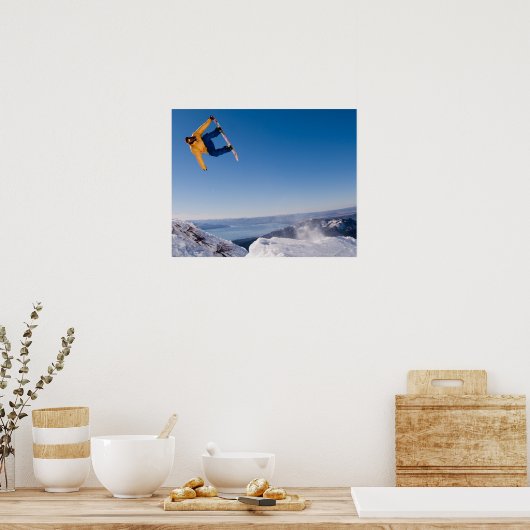 Ein Snowboarder springt in Argentinien ab Poster (Küche)