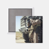 Ein Soldat bietet Sicherheit für Marines Magnet (Vorderseite/Rückseite)
