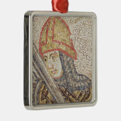 Ein Soldat mit einer Klinge Ornament Aus Metall (Rechts)