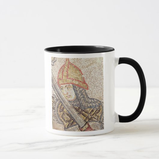 Ein Soldat mit einer Klinge Tasse (Rechts)
