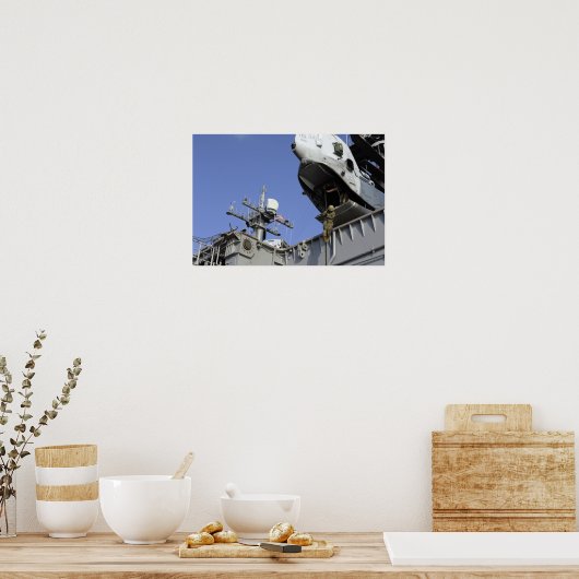 Ein Soldat mit schnellen Seilen Poster (Küche)