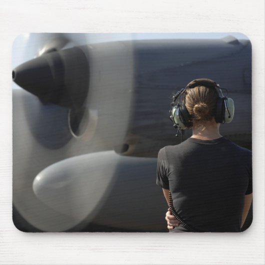 Ein Soldat überwacht die Performance Mousepad (Vorne)