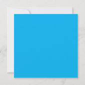 Ein solider, hellblauer Hintergrund ohne jegliches (Rückseite)