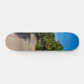 Ein Spaziergang durch das Resort Skateboard (Horizontal)