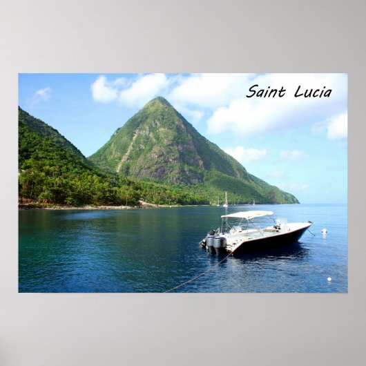 Ein Speedboat vor den Pitons in Saint Lucia Poster (Vorne)