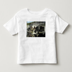 Ein spezielles Kriegsführung Kämpfer-Handwerk Kleinkind T-shirt