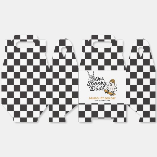 Ein Spooker Typ Halloween Geschenkschachtel (Ungeklappt)