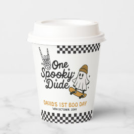 Ein Spooker Typ Halloween Pappbecher