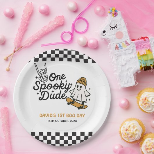 Ein Spooker Typ Halloween Pappteller (Party)