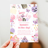 Ein Spooky Babe Niedlich Halloween Ghost 1. Geburt Einladung