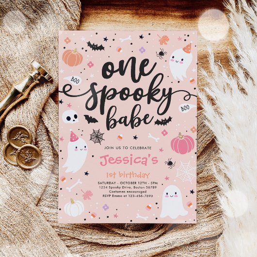 Ein Spooky Babe Niedlich Halloween Ghost 1. Geburt Einladung