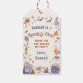 Ein Spooky Babe Niedlich Halloween Ghost 1. Geburt Geschenkanhänger (Rückseite)