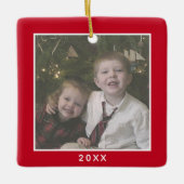 Ein Square Foto plus Jahr - minimale rote Grenze Keramikornament (Vorderseite)