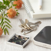 Ein Staffelführer weist auf eine Verzögerung hin Schlüsselanhänger (Seite)