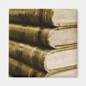 Ein Stapel alter Bücher Magnet (Vorne)
