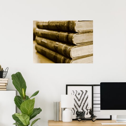 Ein Stapel alter Bücher Poster (Heimbüro)