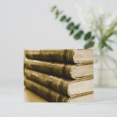 Ein Stapel alter Bücher Postkarte (Stehend Vorderseite)