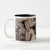 Ein Stapel zu essen Zweifarbige Tasse (Links)