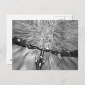 Ein Stärkenteil von Singletrack herunter fahren Postkarte (Vorne/Hinten)