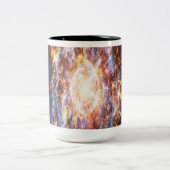 Ein Stern wird zur Supernova Zweifarbige Tasse (Mittel)