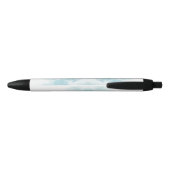 Ein Stift mit schwarzen Spitzen und einer Klemme h (Rückseite)
