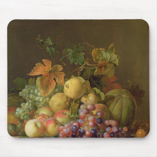 Ein Stillleben der Melonen, der Trauben und der Mousepad (Vorne)