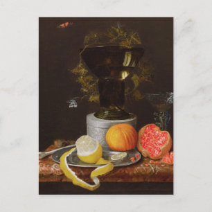 Ein Stillleben mit Glas und Früchten am Rande Postkarte