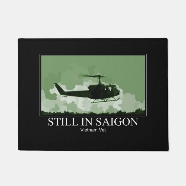 Ein stolzer Vietnam-Veteran lebt hier Fußmatte (Vorderseite)