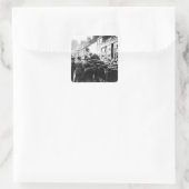 Ein Straßenunfall Quadratischer Aufkleber (Tasche)