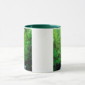 Ein Strom in einem alten Wald Tasse (Zentrum)