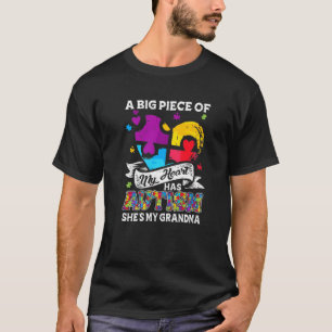 Ein Stück Meines Herzens Hat Autismus Meine Oma T-Shirt