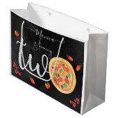 Ein Stück Spaß, zweiter Geburtstag Große Geschenktüte (Vorderseite Schrägansicht)