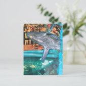 Ein surrealer Wal in der Bar Postkarte (Stehend Vorderseite)