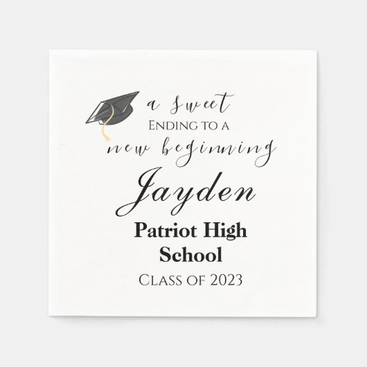 Ein Süß, der zu einem neuen Beginnend-Abschluss en Serviette (Vorderseite)