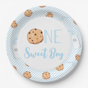 Ein süßer Junge Milch und Kekse blau Geburtstag Pappteller