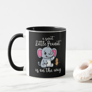 Ein süßer kleiner Erdnuss auf dem Weg Neuer Baby C Tasse