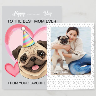 Ein süßer Pug bei einem besonderen Anlass für Mama Feiertagskarte