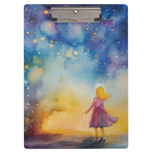 Ein süßes Whimsical Girl Staring in der Nacht Klemmbrett