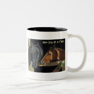 Ein Tag auf einmal: Pferde im Öl-Pastell Zweifarbige Tasse