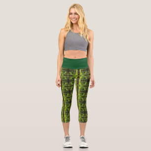 Ein Teich mit unreinen Gedanken Capri Leggings