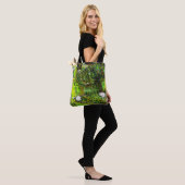 Ein Teich mit unreinen Gedanken Tasche (Am Model)