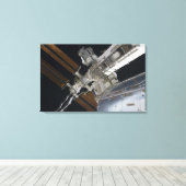 Ein Teil der Internationalen Raumstation 3 Leinwanddruck (Insitu (Holzboden))