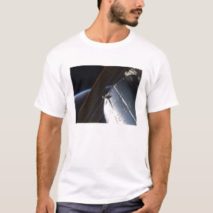 Ein Teil der internationalen Weltraumstation T-Shirt