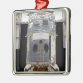 Ein Teil des Hubble-Weltraumteleskops Silbernes Ornament (Links)